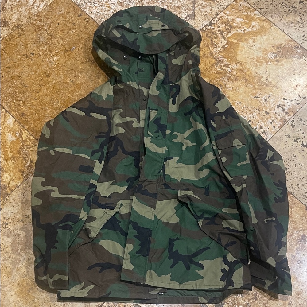 Vintage U.S Army Gortex Jacket NWOT